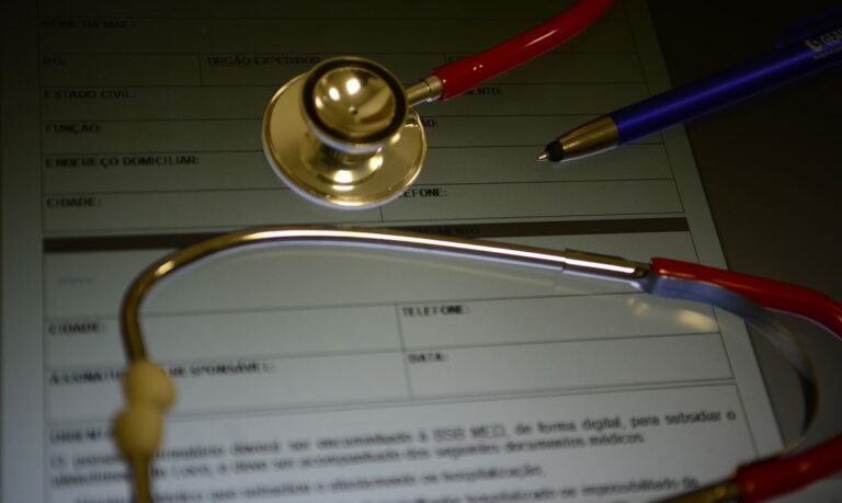 Você Sabia Que Seu Plano de Saúde Pode Estar Te Impedindo de Receber Restituição? Descubra Como Resolver Isso Agora!