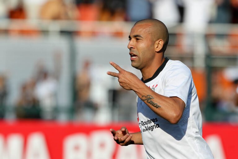 Você Não Vai Acreditar na Trajetória de Emerson Sheik pelo Corinthians!