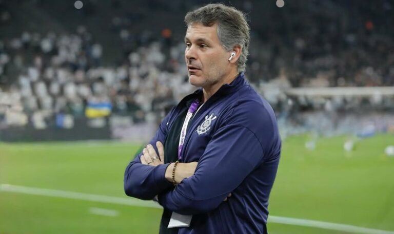 Escândalo no Corinthians: Vice-Presidente Pede Licença em Meio a Denúncias Explosivas!