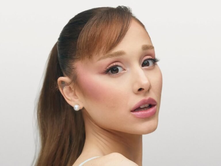 Você Não Vai Acreditar no Que Aconteceu com a Música de Ariana Grande!